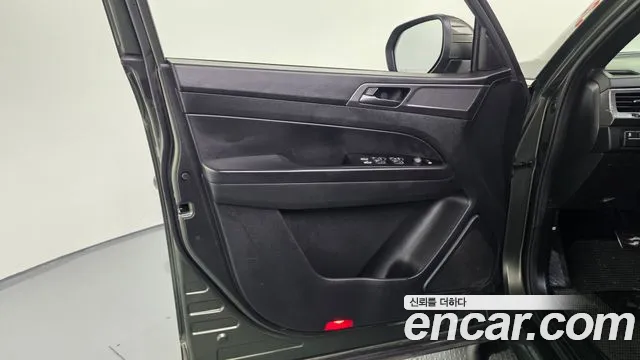 KG_Mobility_Ssangyong Rexton Новый Rexton Sport Khan Дизель 2.2 4WD — Фото автомобиля 21