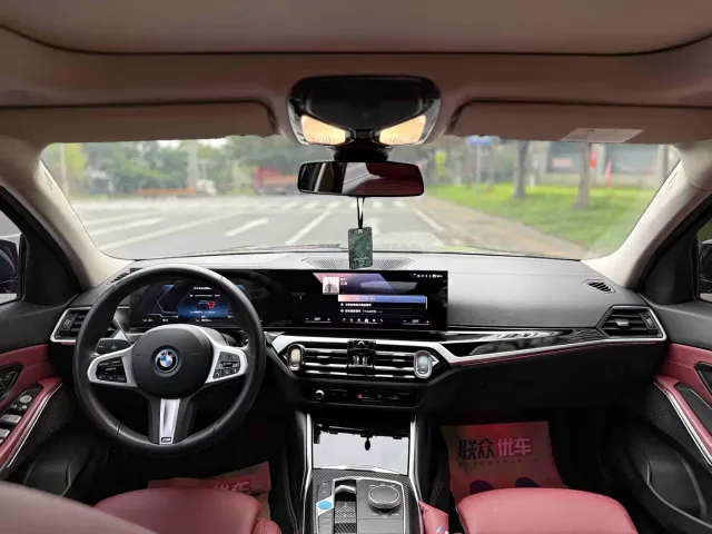 BMW i3 — Фото автомобиля 9