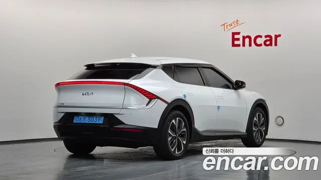 Kia EV6 — Фото автомобиля 2
