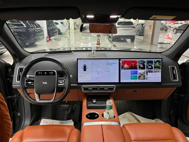 Li Auto L7 — Фото автомобиля 5