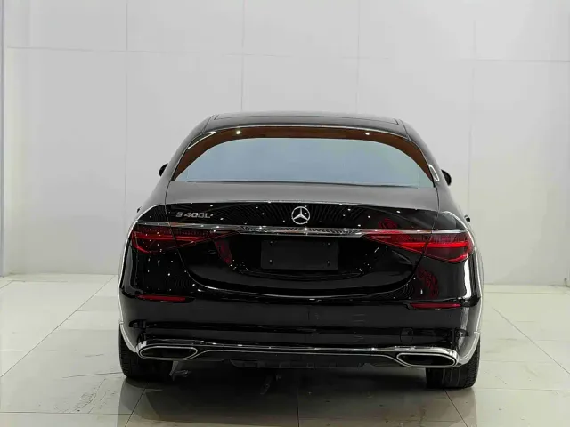 Mercedes-Benz S-Class — Фото автомобиля 11
