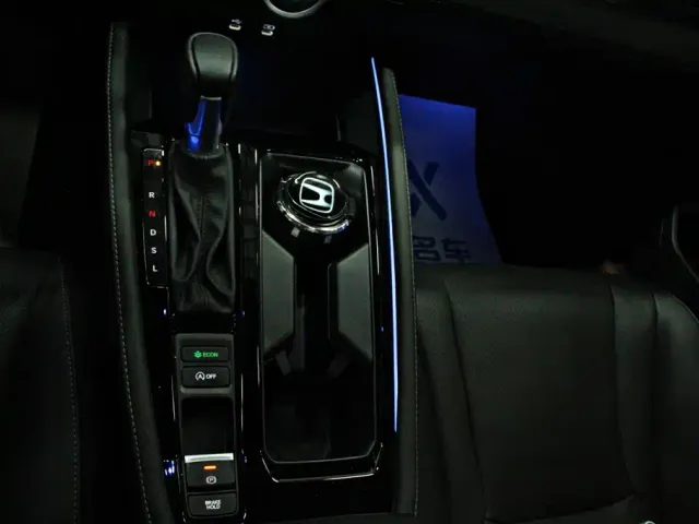Honda Accord — Фото автомобиля 7