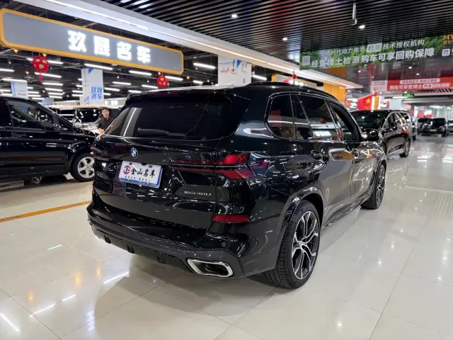 BMW X5 — Фото автомобиля 10