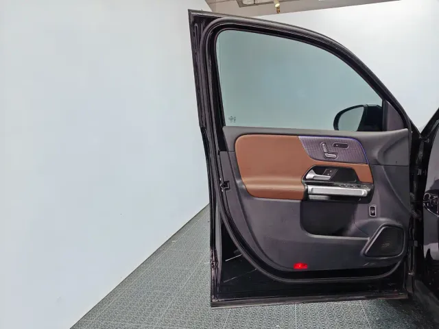 Mercedes-Benz GLB-Class — Фото автомобиля 13