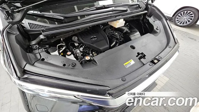 Lexus LM — Фото автомобиля 4