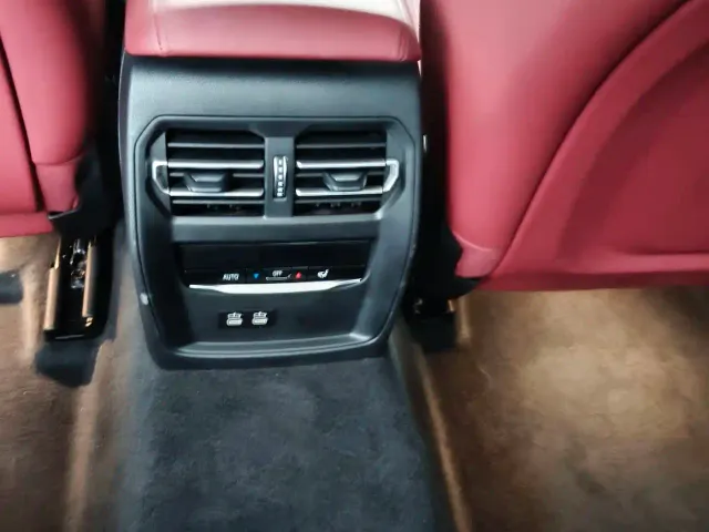 BMW 3 Series — Фото автомобиля 10