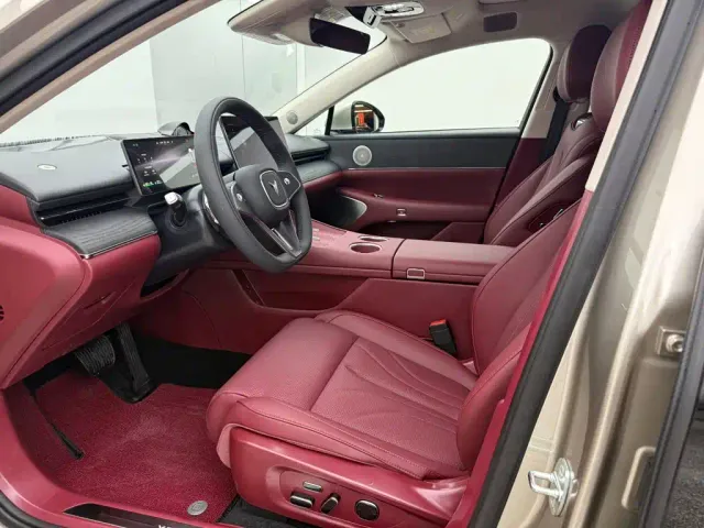 Voyah Auto VOYAH Zhuiguang L 2025 Mid-configuration Model — Фото автомобиля 11