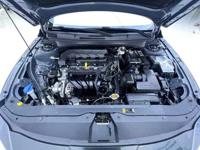 Hyundai Elantra — Фото автомобиля 20