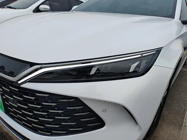 BYD Qin L — Фото автомобиля 23
