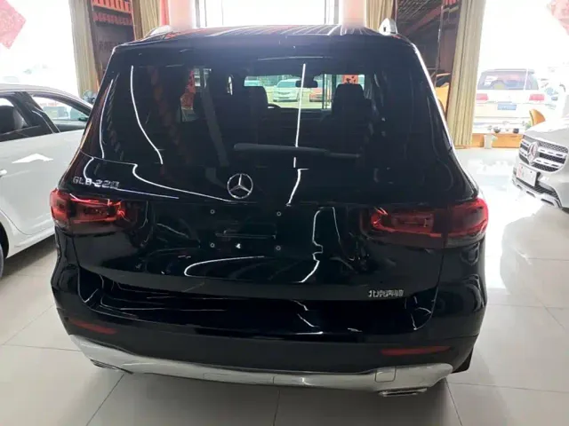 Mercedes-Benz GLB-Class — Фото автомобиля 5