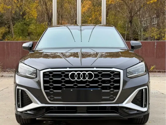 Audi Q2L — Фото автомобиля 2