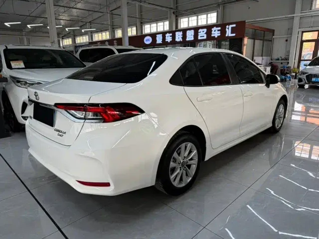 Toyota Corolla — Фото автомобиля 9