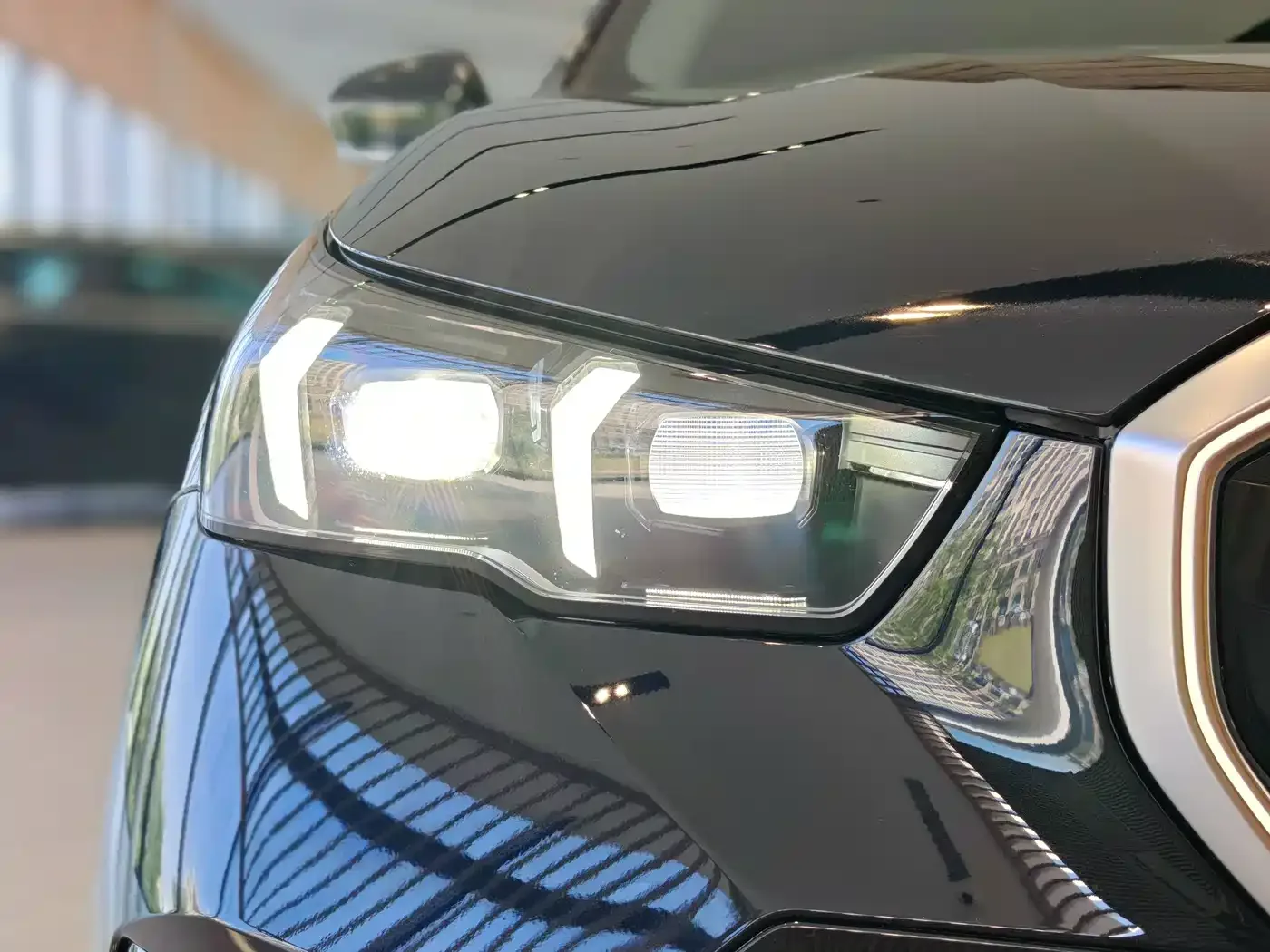 BMW BMW i5 2025 eDrive 35L M Sport Package — Фото автомобиля 25