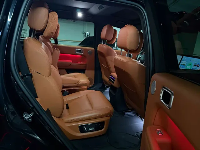 Li Auto L8 — Фото автомобиля 3