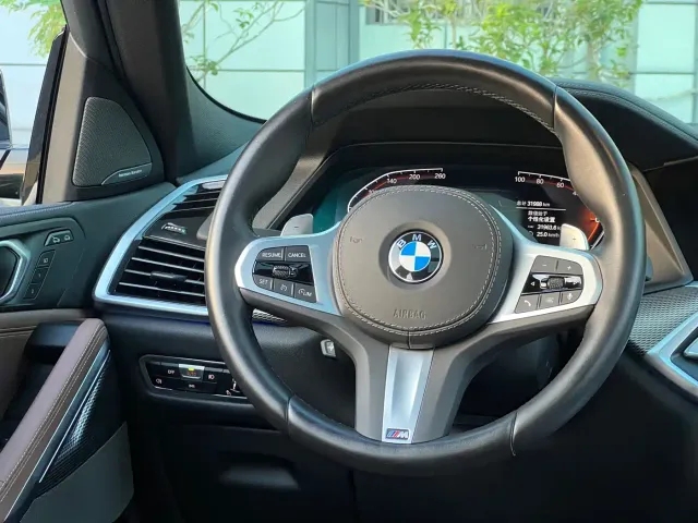 BMW X6 — Фото автомобиля 18