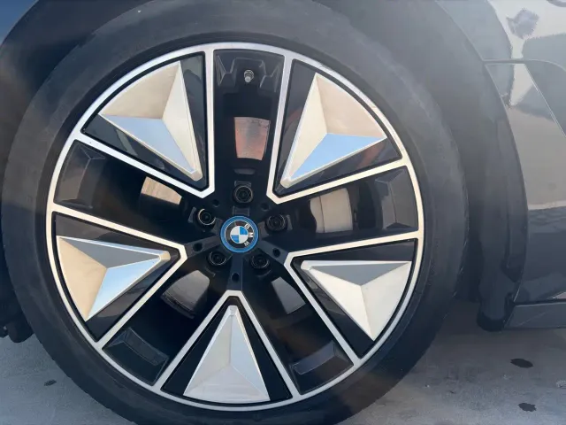 BMW i3 — Фото автомобиля 14