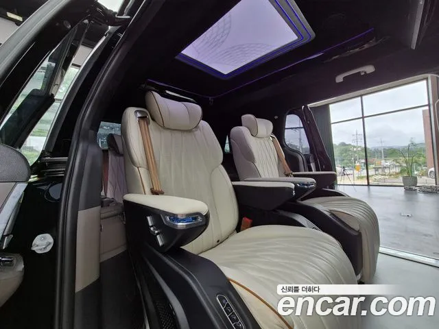 Kia Carnival Generation 4 — Фото автомобиля 18