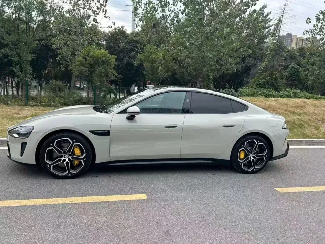 Xiaomi SU7 — Фото автомобиля 11