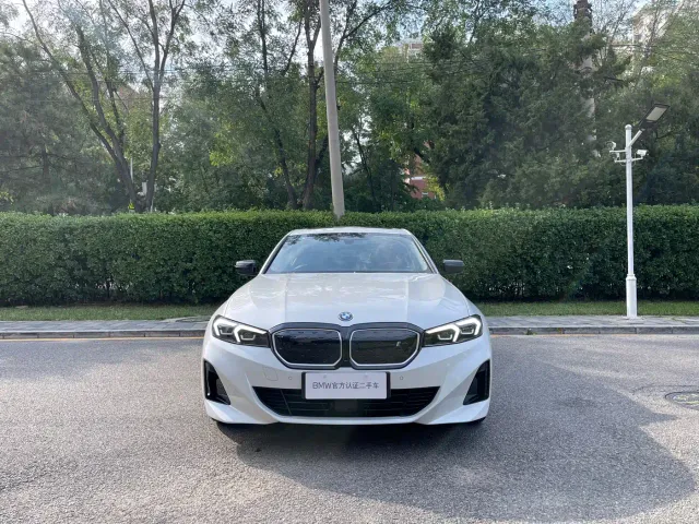 BMW i3 — Фото автомобиля 2