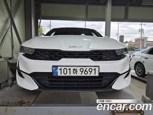 Фотография автомобиля — Kia K5 3rd Gen