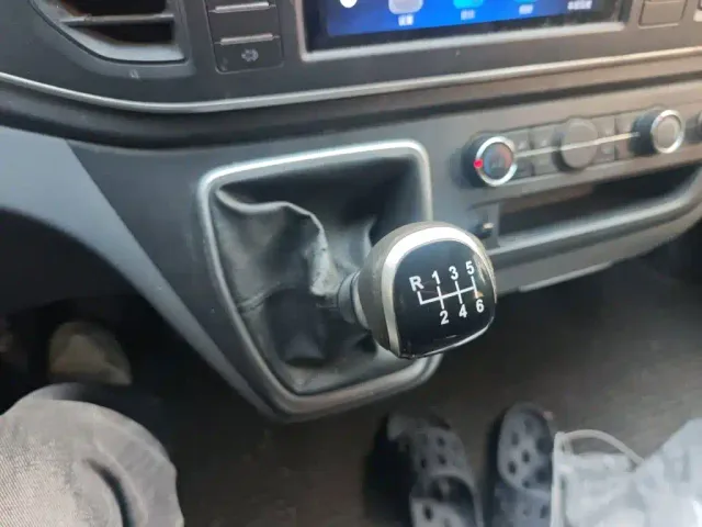 Maxus Xintu V80 — Фото автомобиля 10