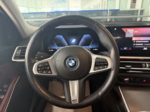BMW i3 — Фото автомобиля 14