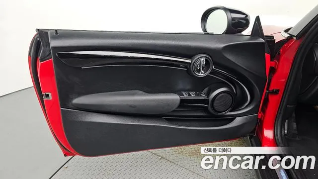 Mini Cooper Convertible — Фото автомобиля 24