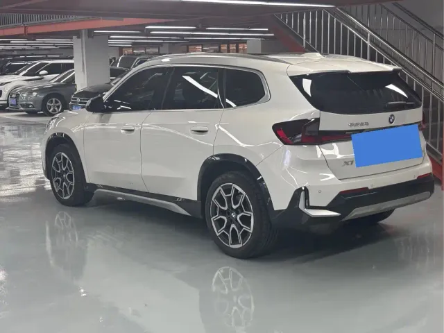 BMW X1 — Фото автомобиля 14