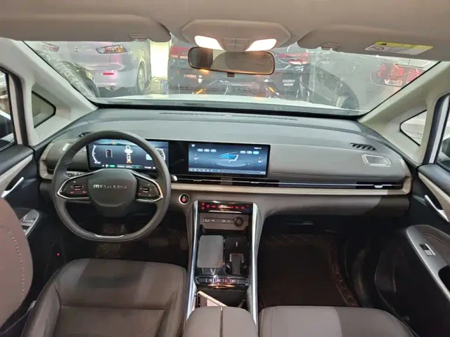 Maxus G50 PHEV — Фото автомобиля 9