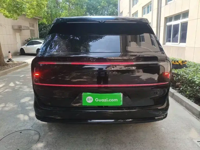 ZEEKR Zeekr 9X 2025 model Ultra Edition 70kWh — Фото автомобиля 5