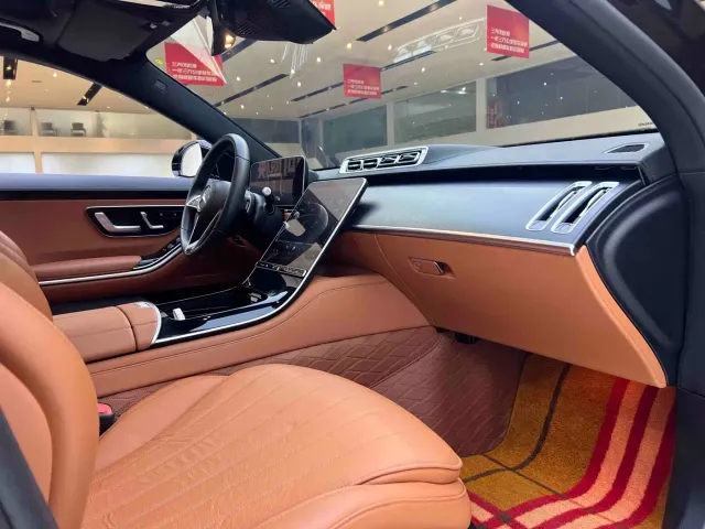 Mercedes-Benz S-Class — Фото автомобиля 14