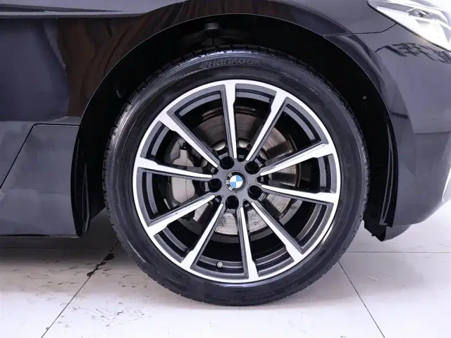 BMW 6 Series Gran Turismo — Фото автомобиля 6