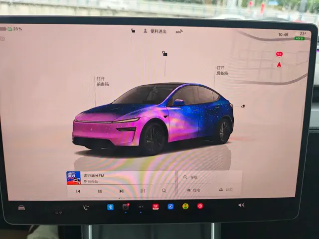Tesla Model Y — Фото автомобиля 16