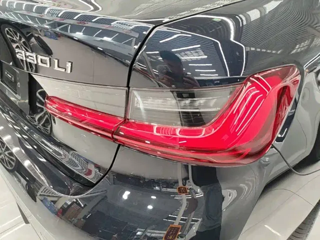 BMW 3 Series — Фото автомобиля 7