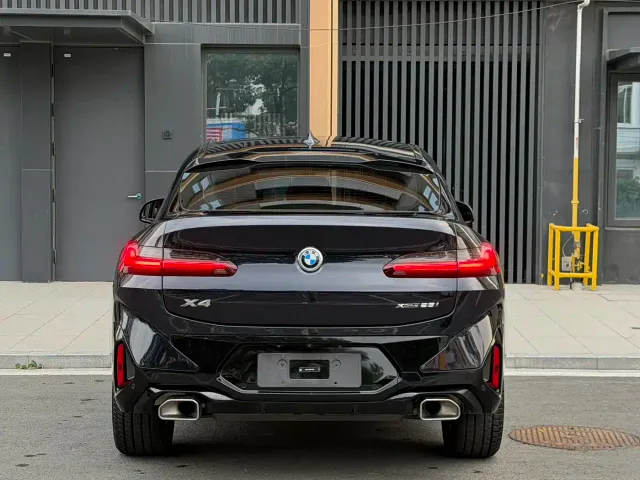BMW X4 — Фото автомобиля 10
