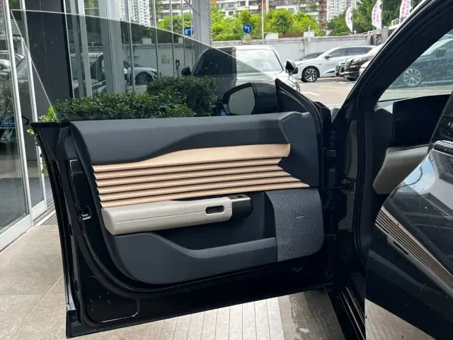 Audi E5 Sportback — Фото автомобиля 18