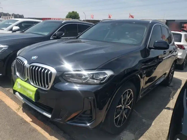 Фотография автомобиля — BMW X3