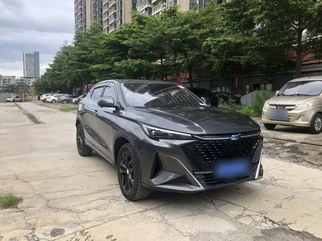 Changan X5 Plus — Фото автомобиля 13