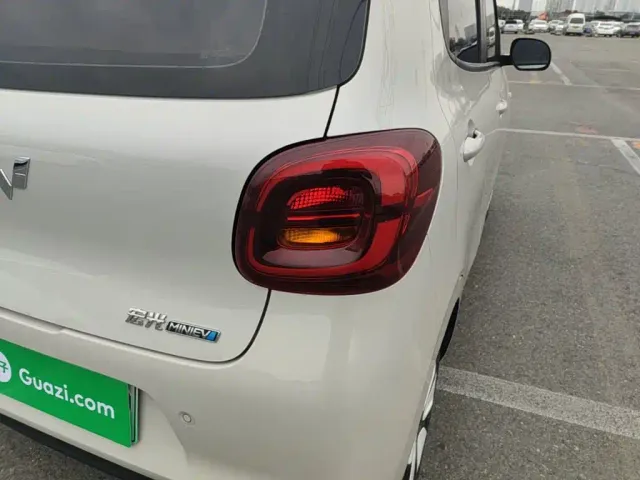 Wuling Hongguang Mini EV — Фото автомобиля 7