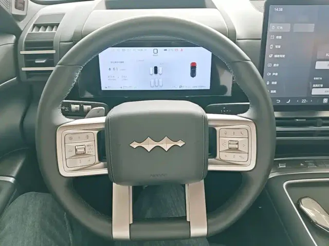 BYD FangChengBao Titanium 7 — Фото автомобиля 10