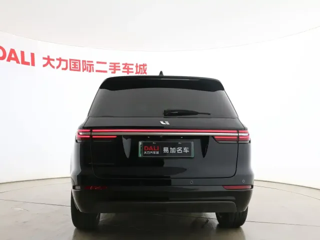 Li Auto ONE — Фото автомобиля 15