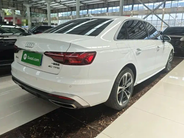 Audi A4L — Фото автомобиля 6