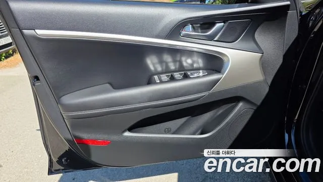 Genesis G70 Новый G70 Бензин 2.5T 4WD — Фото автомобиля 24