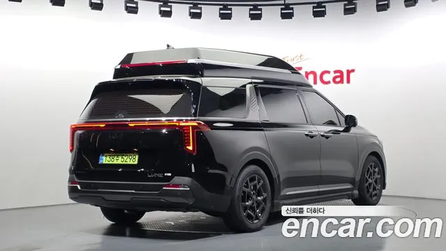 Kia Canival Новый Carnival 4 поколение Бензин 4 места Hi-Limousine (Спецкузов) — Фото автомобиля 2