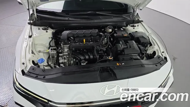 Hyundai Avante — Фото автомобиля 9