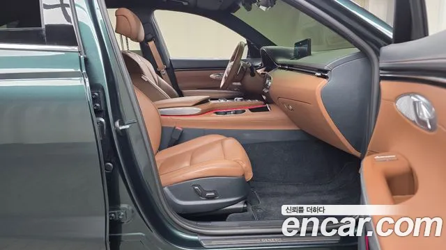 Genesis GV70 — Фото автомобиля 25