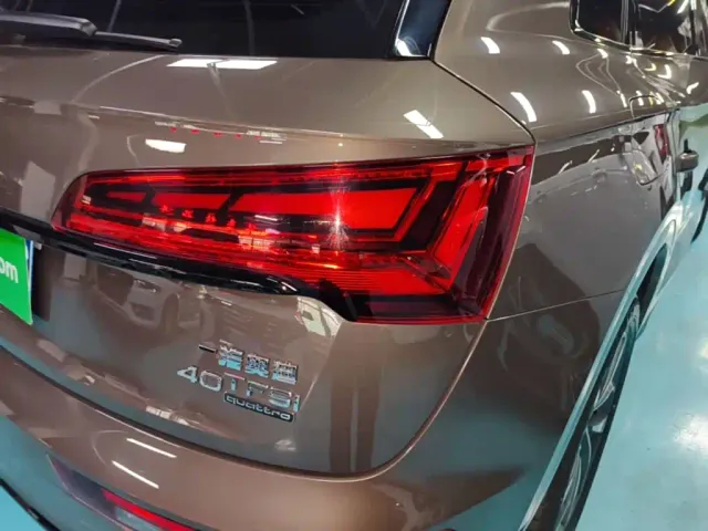 Audi Q5L — Фото автомобиля 7