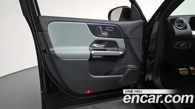 Mercedes-Benz GLB-Class — Фото автомобиля 22