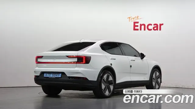 Polestar 2 — Фото автомобиля 2