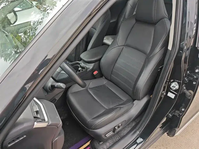 Toyota Wildlander — Фото автомобиля 14